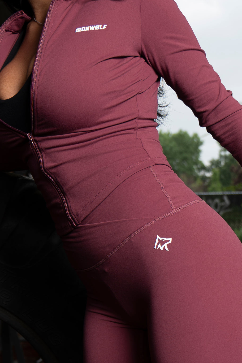 Form V-Waist Leggings
